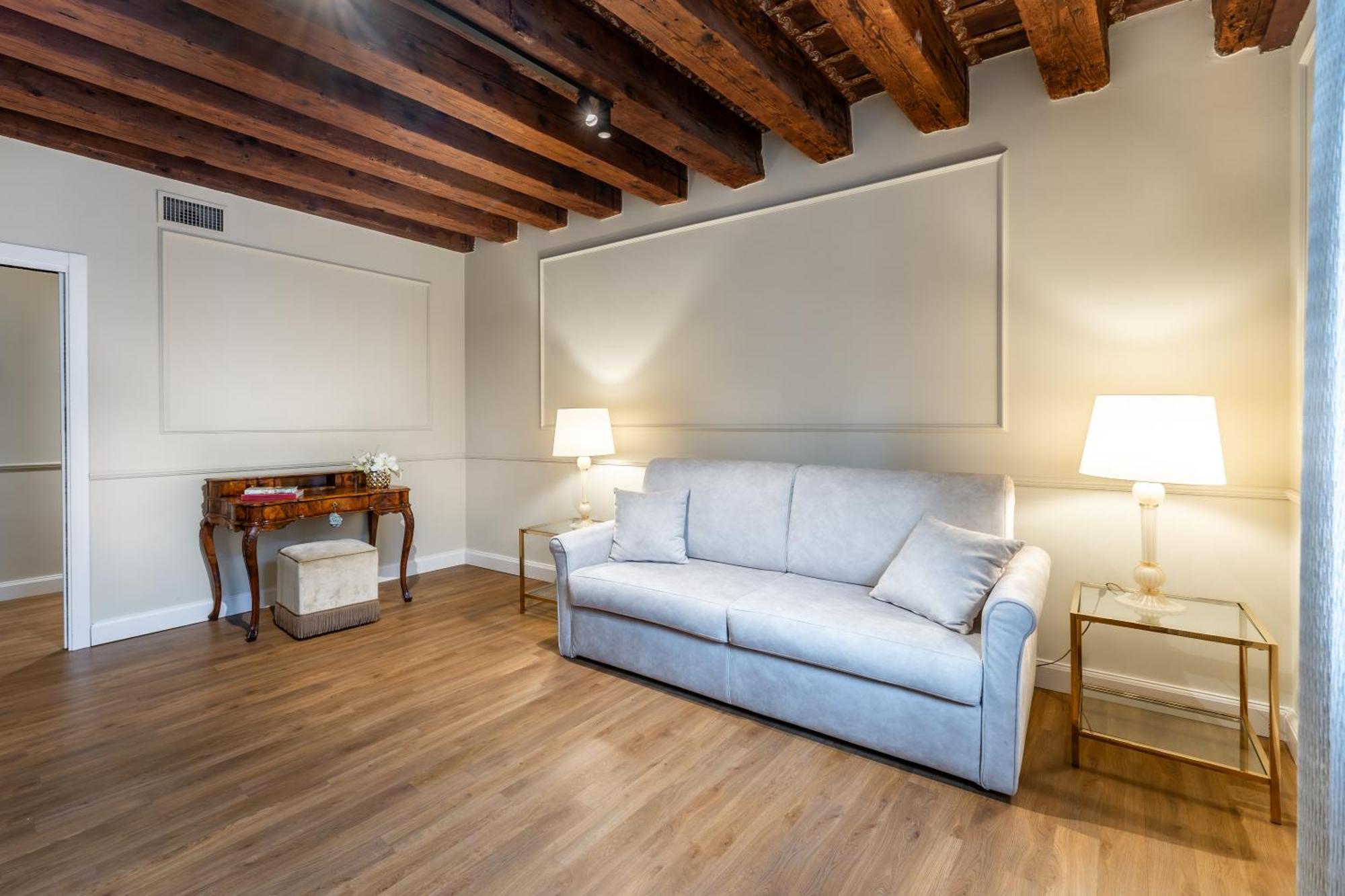 San Vio Palace Luxury Apartments Βενετία Εξωτερικό φωτογραφία